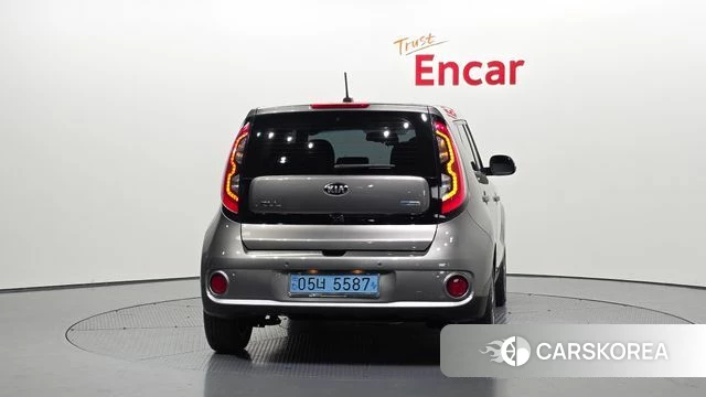 Kia Soul EV id 3845851 из Кореи 14
