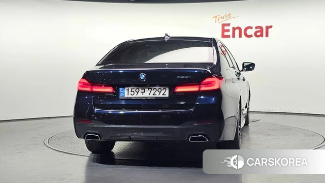 BMW 5 Series (G30) id 4282141 из Кореи 14