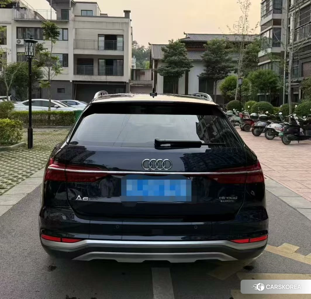 Audi A6 (import) 2020 Черный из Китая, фото 4