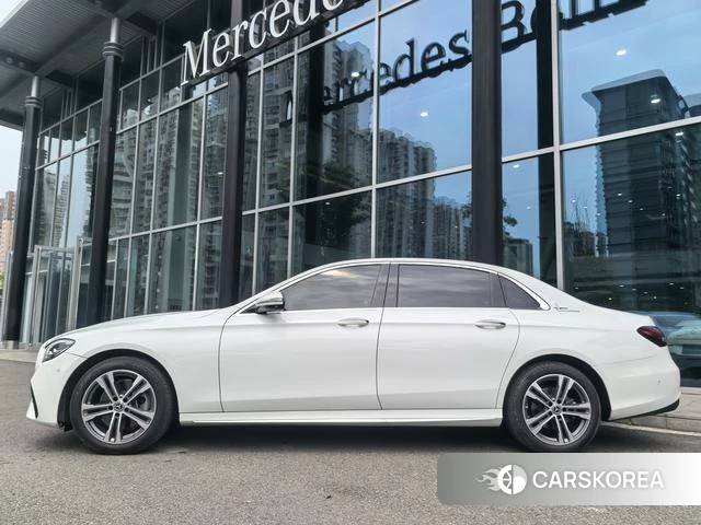 Mercedes-Benz E-class id 4264852 из Китая 13