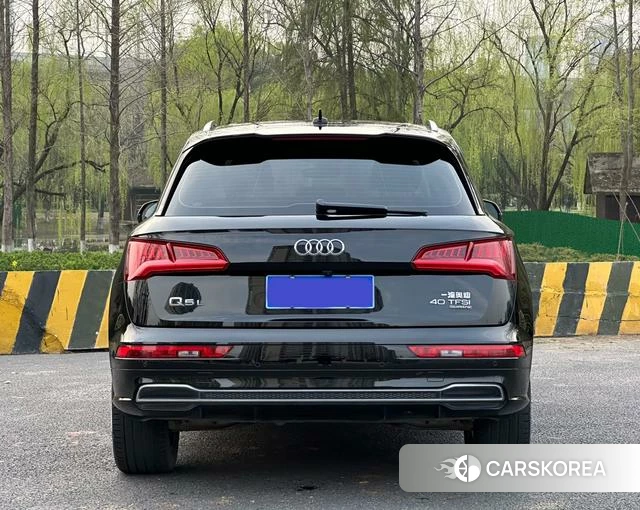 Audi Q5L id 4236312 из Китая 19