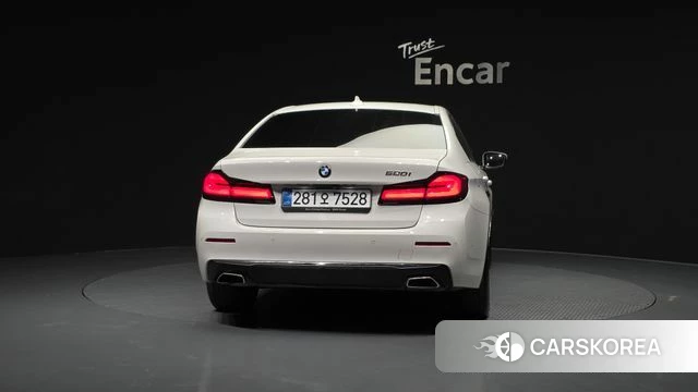 BMW 5 Series (G30) id 3818933 из Кореи 14