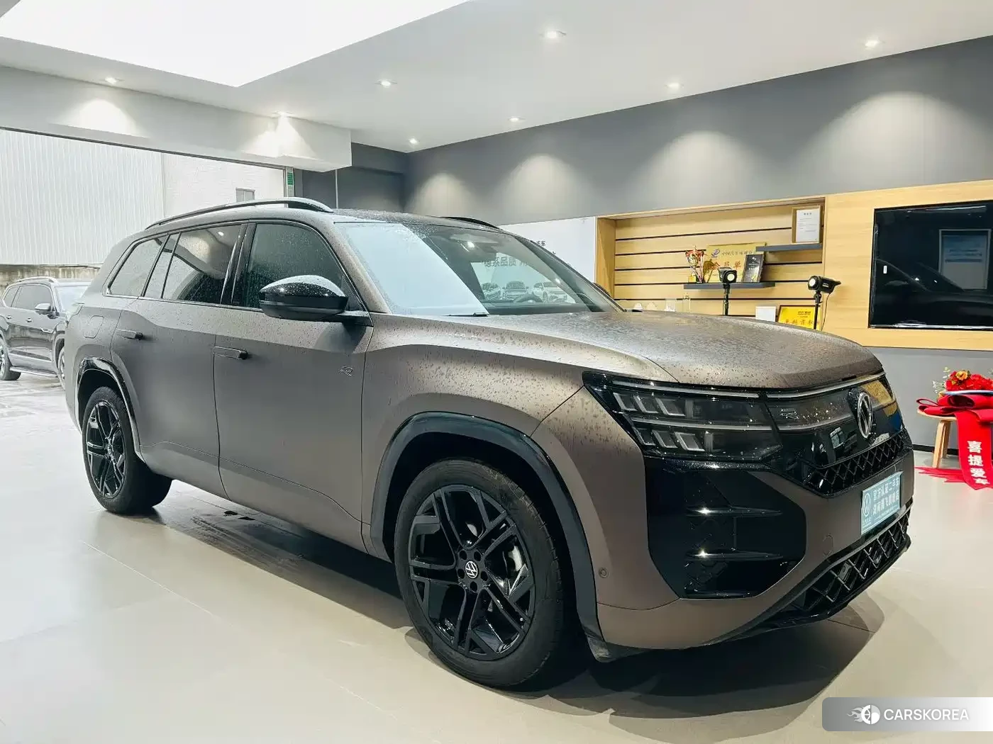 Volkswagen Teramont 2025 Champagne/brown из Китая, фото 4