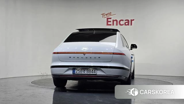 Hyundai Grandeur (GN7) id 4223414 из Кореи 29