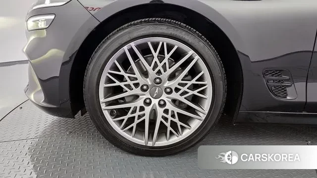 Genesis The New G70 id 3752022 из Кореи 14