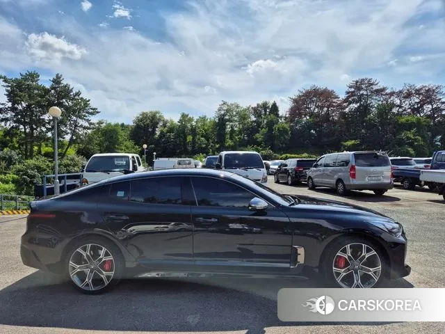 Kia Stinger id 3024640 из Кореи 14