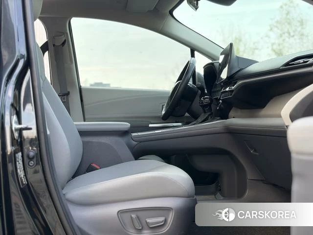 Toyota Grevia id 4272169 из Китая 16