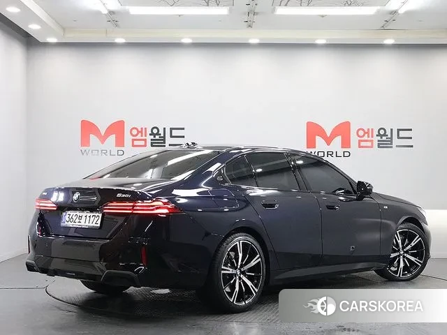 BMW 5 Series (G60) id 3404970 из Кореи 14