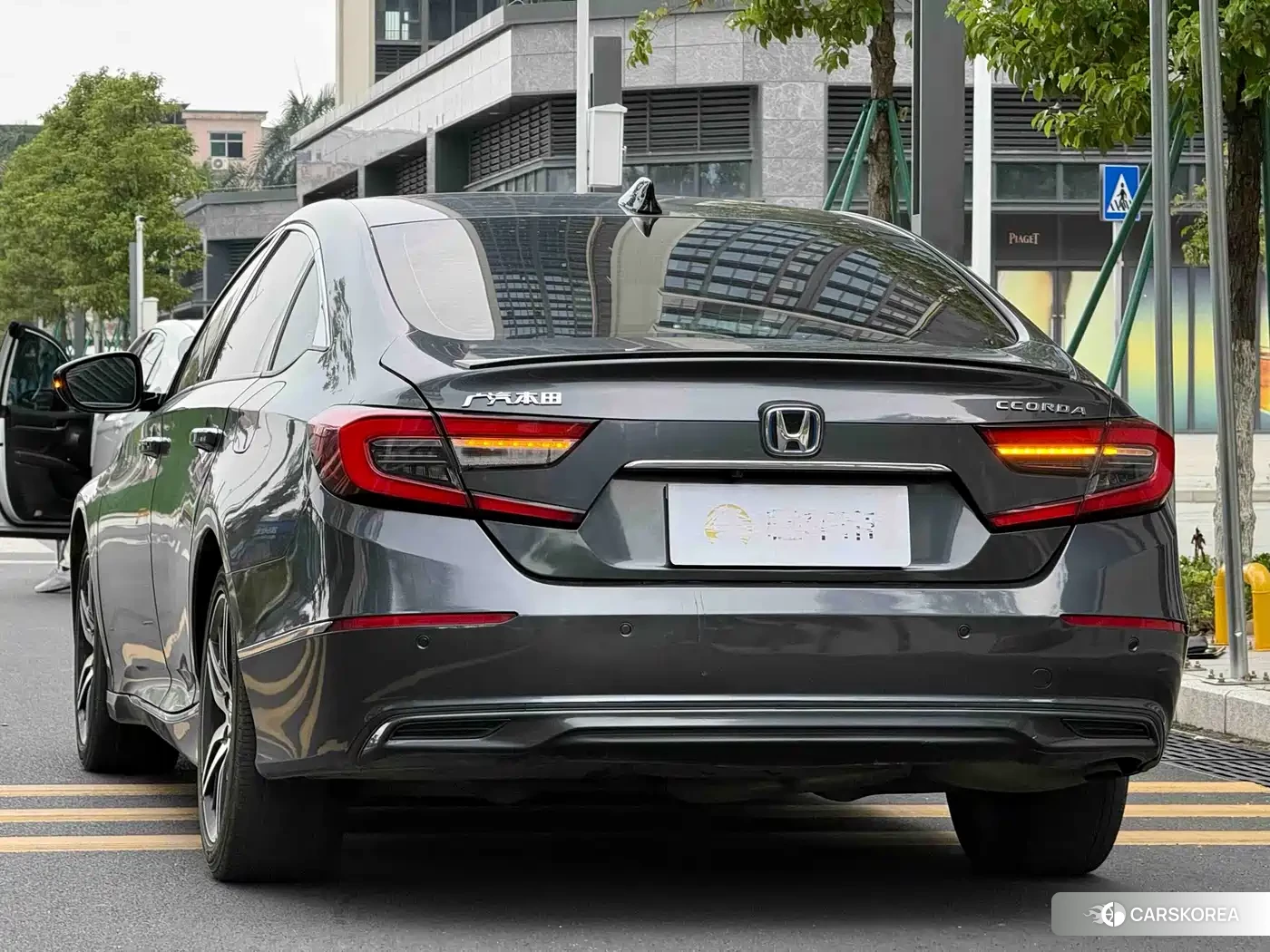 Honda Accord 2021 Silver/gray из Китая, фото 4