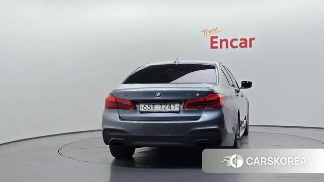 BMW 5 Series (G30) id 4918926 из Кореи 14