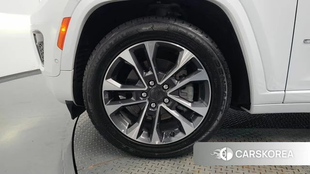 Jeep Grand Cherokee (WL) id 4834649 из Кореи 32