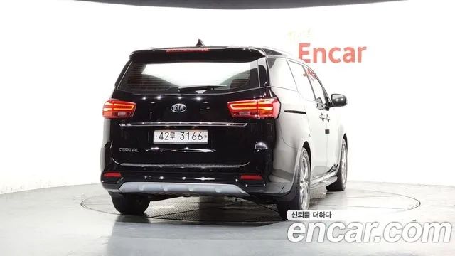 Kia The New Carnival id 2937050 из Кореи 14