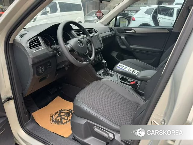 Volkswagen Tiguan L 2021 Шампань из Китая, фото 4