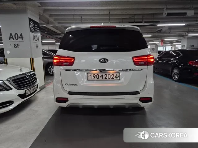 Kia The New Carnival id 3682211 из Кореи 14