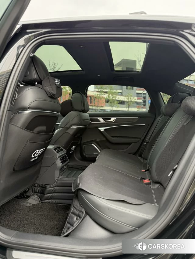 Audi A6L id 4306896 из Китая 8