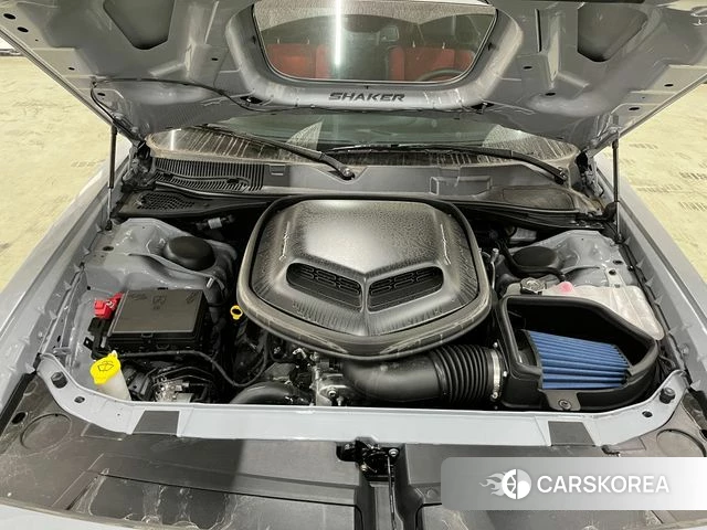 Dodge Challenger 2021 Серебристо-серый из Кореи, фото 4