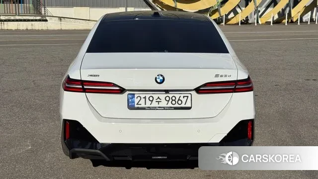 BMW 5 Series (G60) id 3619921 из Кореи 7