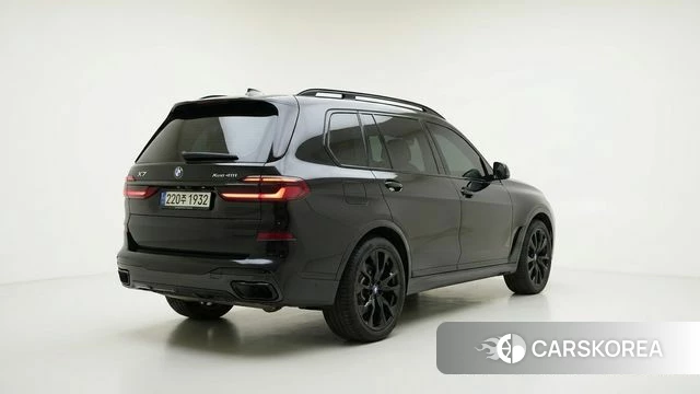 BMW X7 (G07) 2025 Черный из Кореи, фото 4