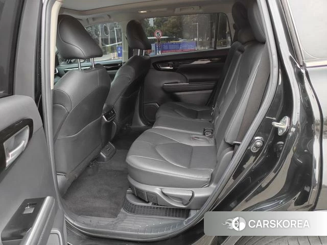 Toyota Highlander 2022 Черный из Китая, фото 4