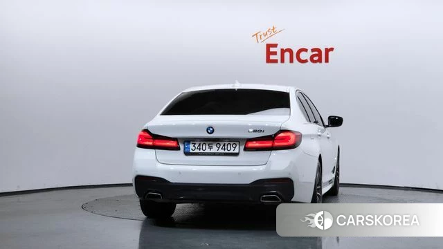 BMW 5 Series (G30) id 4631028 из Кореи 25