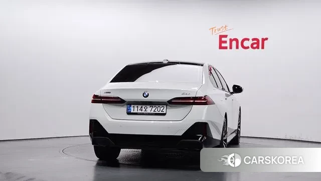 BMW 5 Series (G60) id 2925372 из Кореи 14