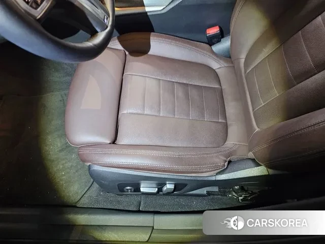 BMW i4 2022 Черный из Кореи, фото 4