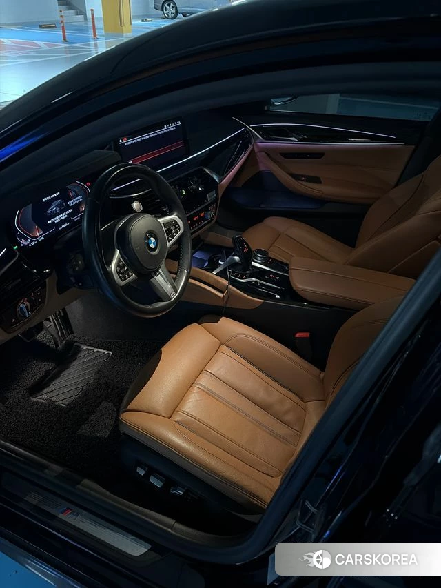 BMW 5 Series (G30) 2021 Черный из Кореи, фото 4