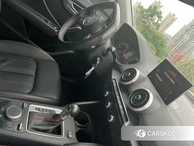 Audi Q2L id 4291220 из Китая 20