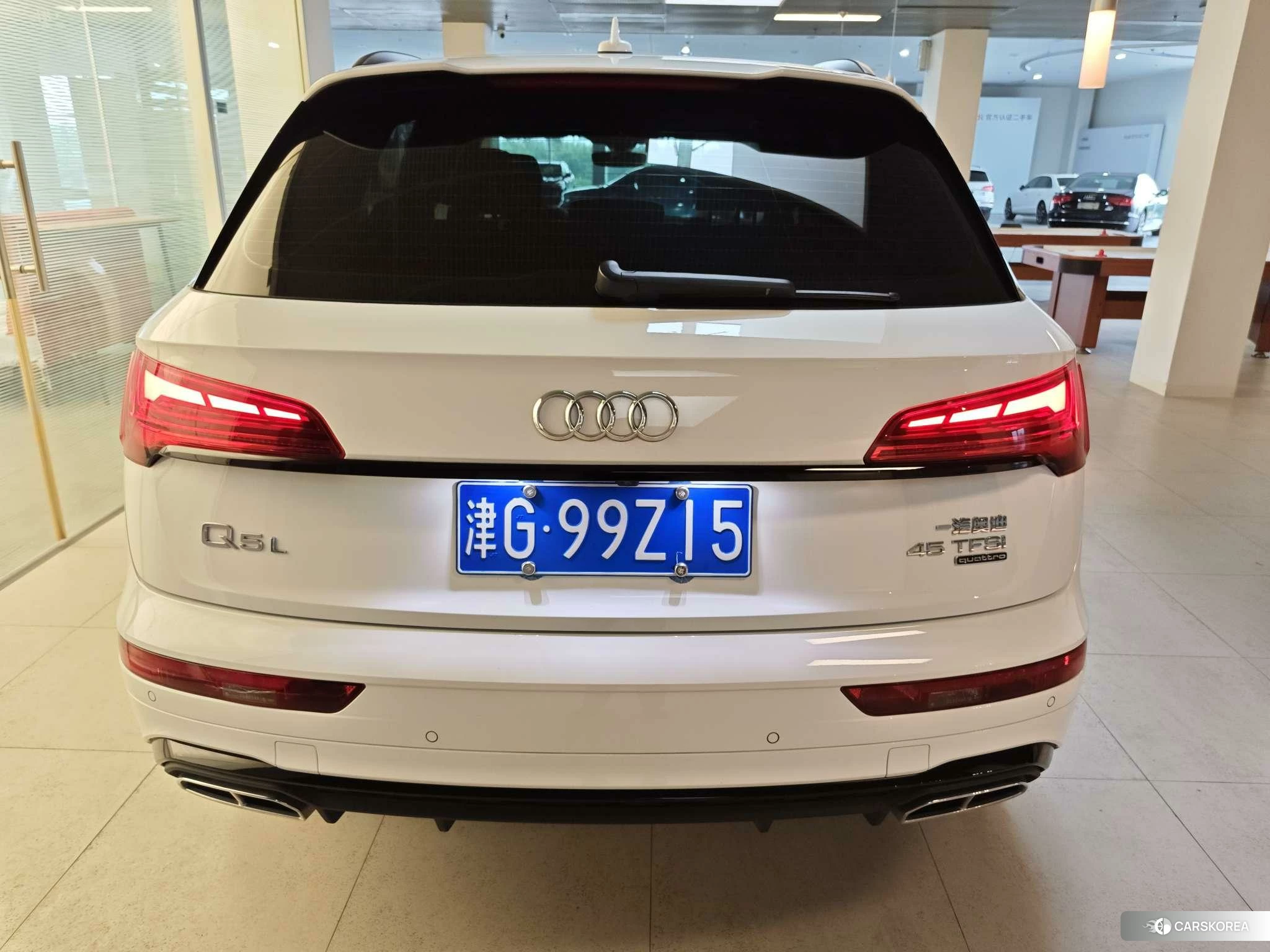 Audi Q5L 2024 Белый из Китая, фото 4