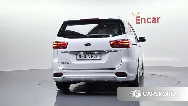 Kia The New Carnival id 4403458 из Кореи 14