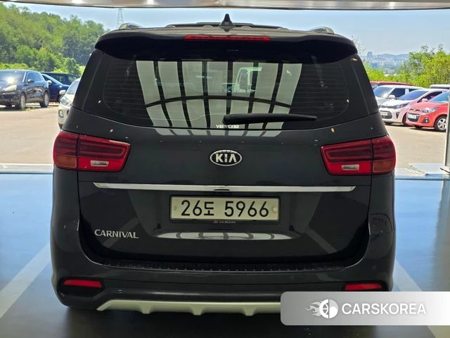 Kia The New Carnival id 4780921 из Кореи 13
