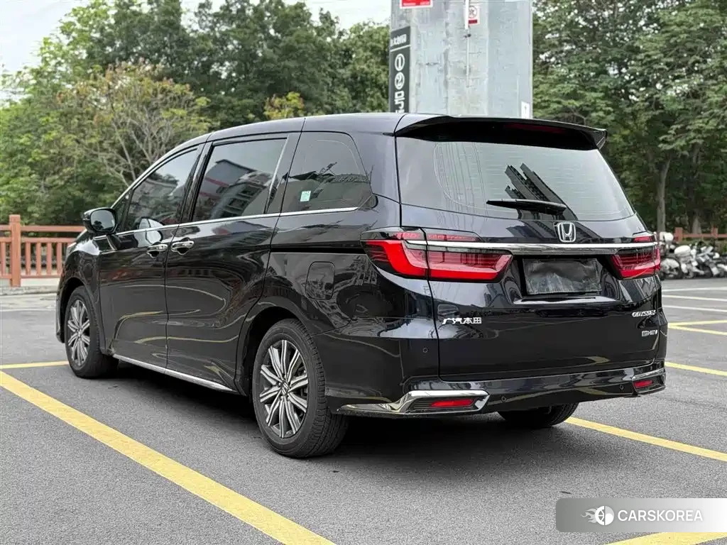 Honda Odyssey id 4539415 из Китая 17