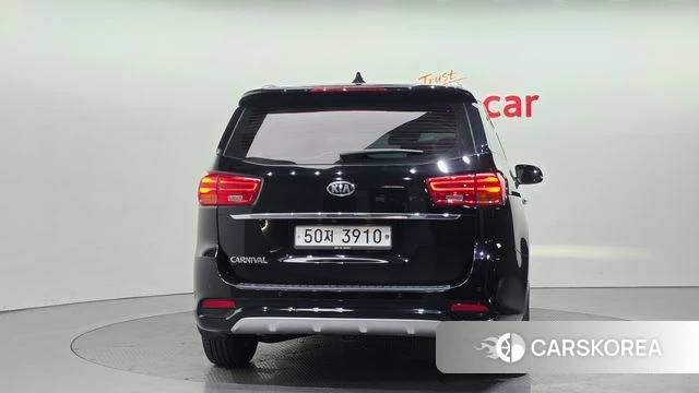 Kia The New Carnival id 4188452 из Кореи 14