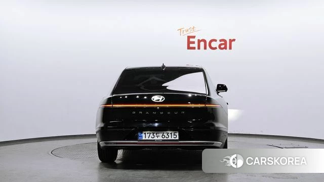 Hyundai Grandeur (GN7) id 3903380 из Кореи 14