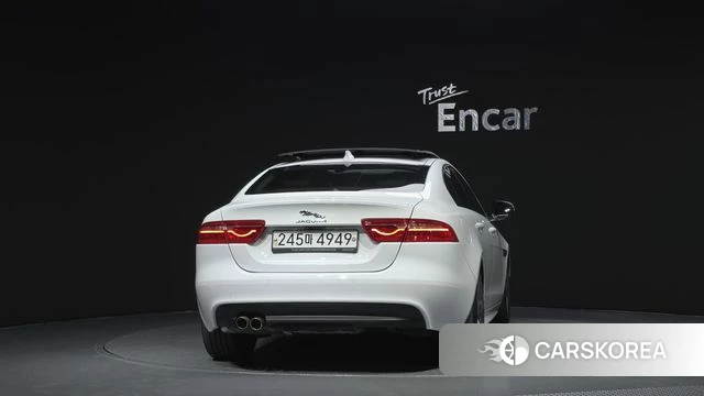 Jaguar XE id 4203497 из Кореи 14