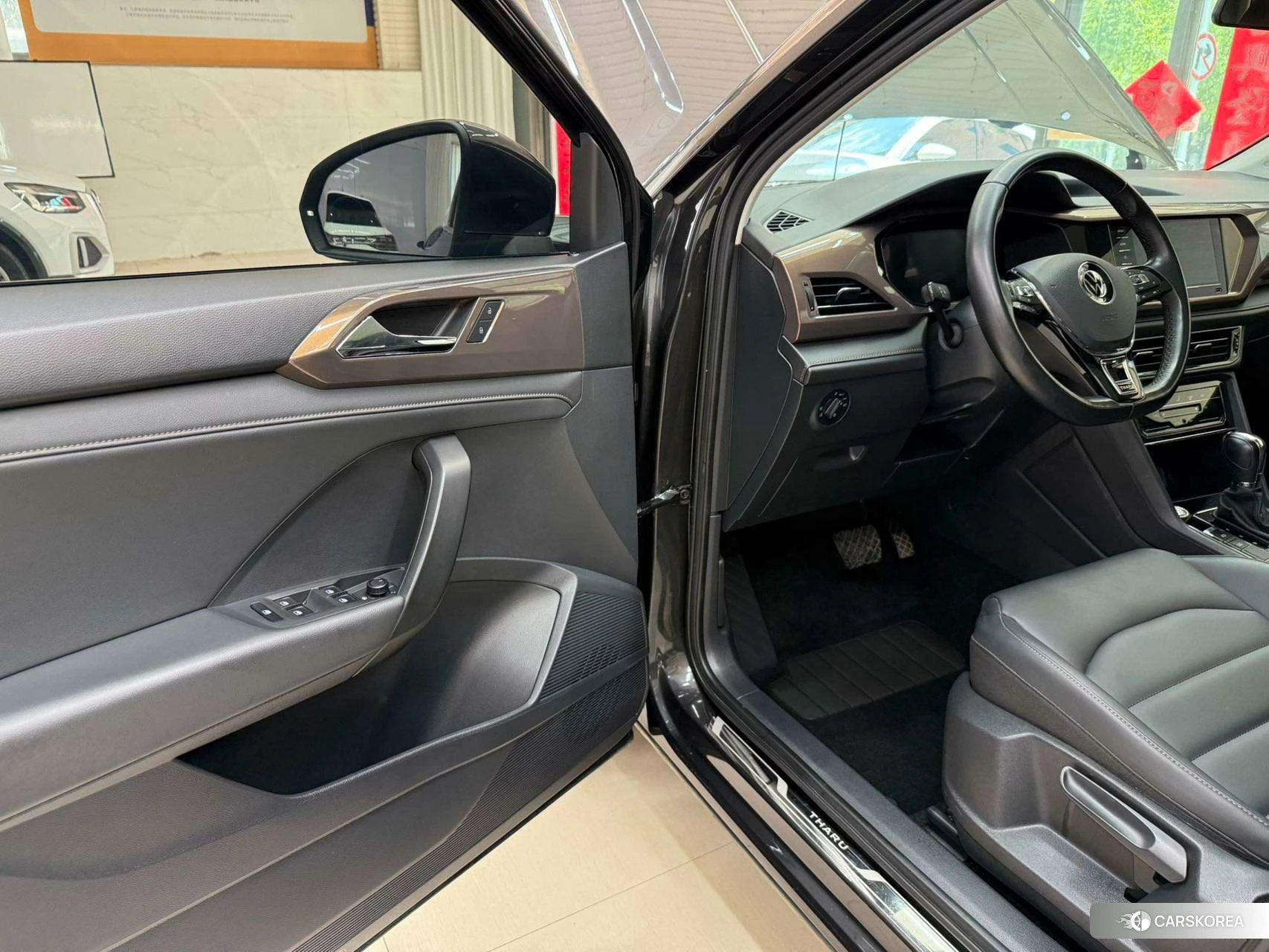 Volkswagen Tharu id 4510380 из Китая 17