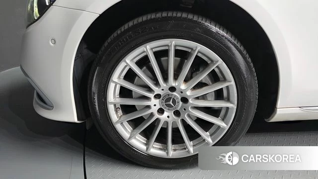 Mercedes-Benz E-Class W213 id 4793802 из Кореи 28