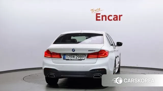 BMW 5 Series (G30) id 3045624 из Кореи 14