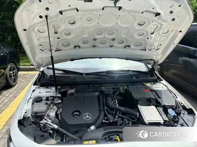 Mercedes-Benz Class A 2023 Белый из Китая, фото 4