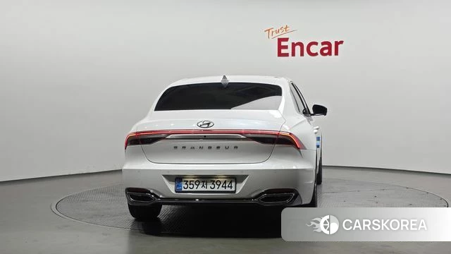 Hyundai The New Grandeur IG id 4330555 из Кореи 14