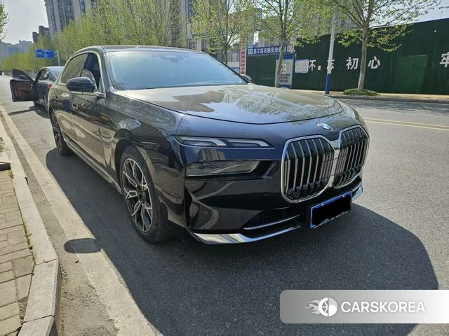 BMW 7 series 2024 Черный из Китая, фото 4