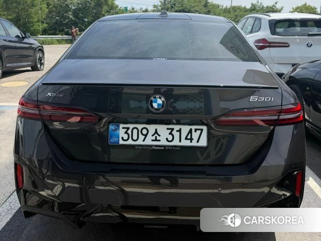 BMW 5 Series (G60) id 4479950 из Кореи 7