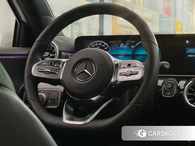 Mercedes-Benz Class A 2023 Белый из Китая, фото 4