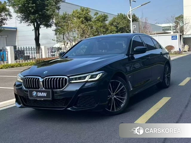 BMW 5 series 2022 Черный из Китая, фото 4