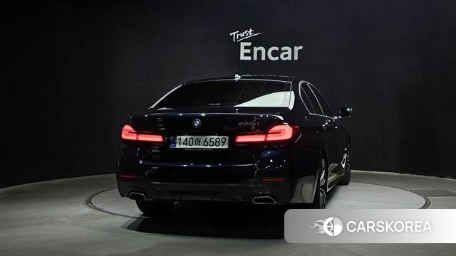 BMW 5 Series (G30) id 4250135 из Кореи 24