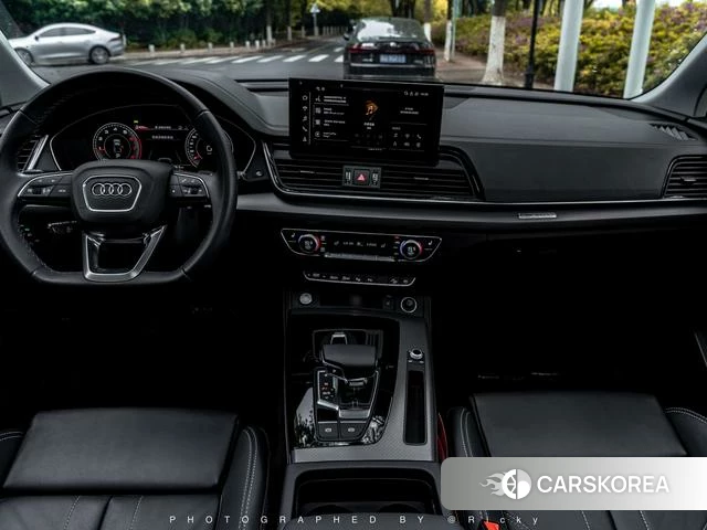 Audi Q5L 2022 Черный из Китая, фото 5