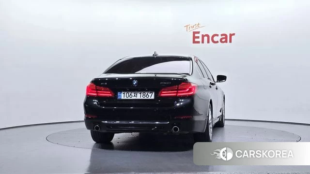 BMW 5 Series (G30) id 3796162 из Кореи 14