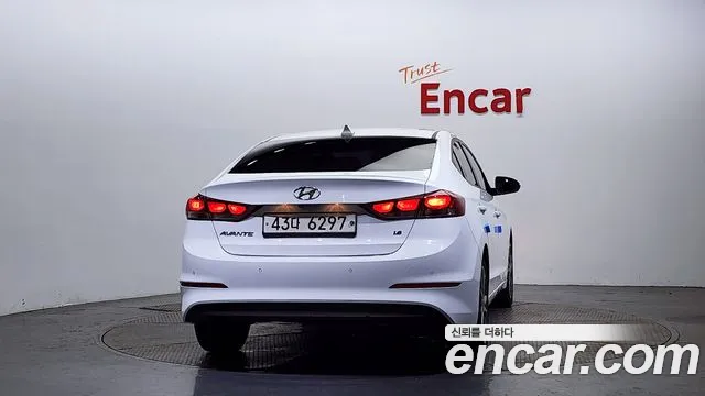 Hyundai Avante AD id 2827768 из Кореи 14