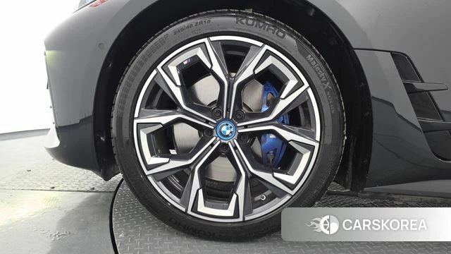 BMW i4 id 4560758 из Кореи 31
