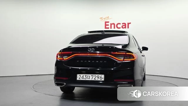 Hyundai Grandeur IG id 4424821 из Кореи 27